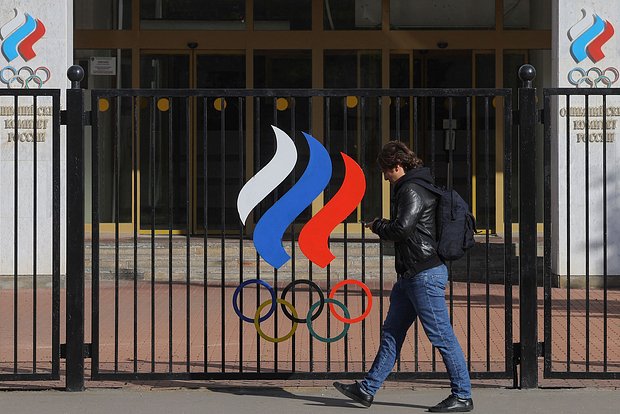 Поздняков осуждает МОК за молчание о высказываниях мэра Парижа о россиянах на ОИ